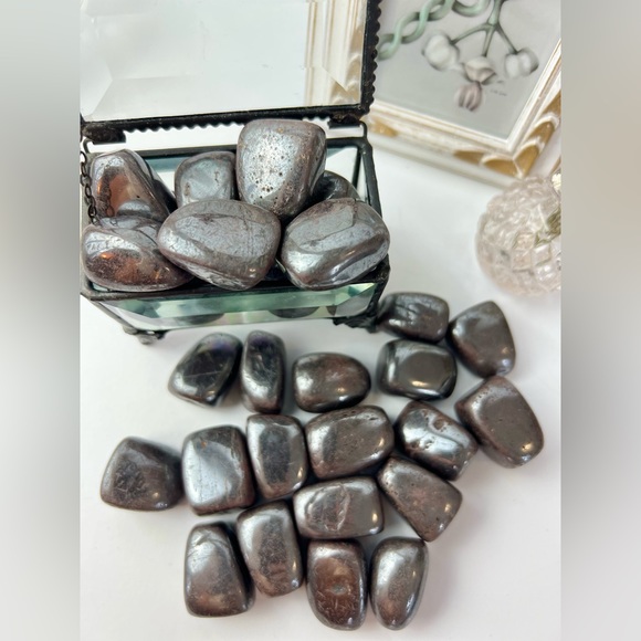 Tumbled Hematite Crystal, Crystal Tumble, Crystal, Minerals, Pocket Stone - Picture 6 of 8